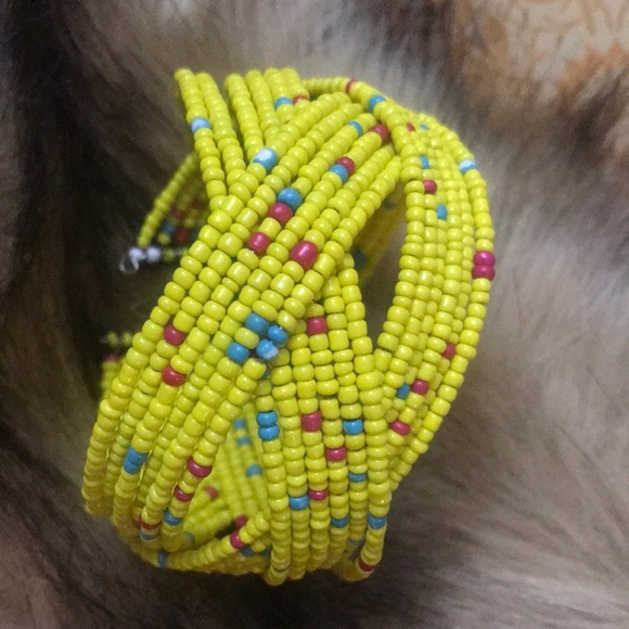 Gorgeous Yellow Wide Beaded Cuff Vintage - Picture 2 of 7